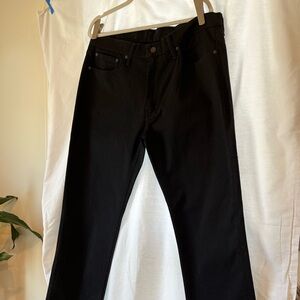 Levi's Men’s Black 541 Straight Leg Denim Jeans measuring 36x32.